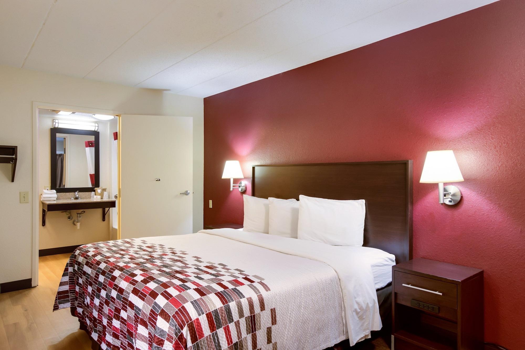 Red Roof Inn Grand Rapids Airport Каскейд Экстерьер фото
