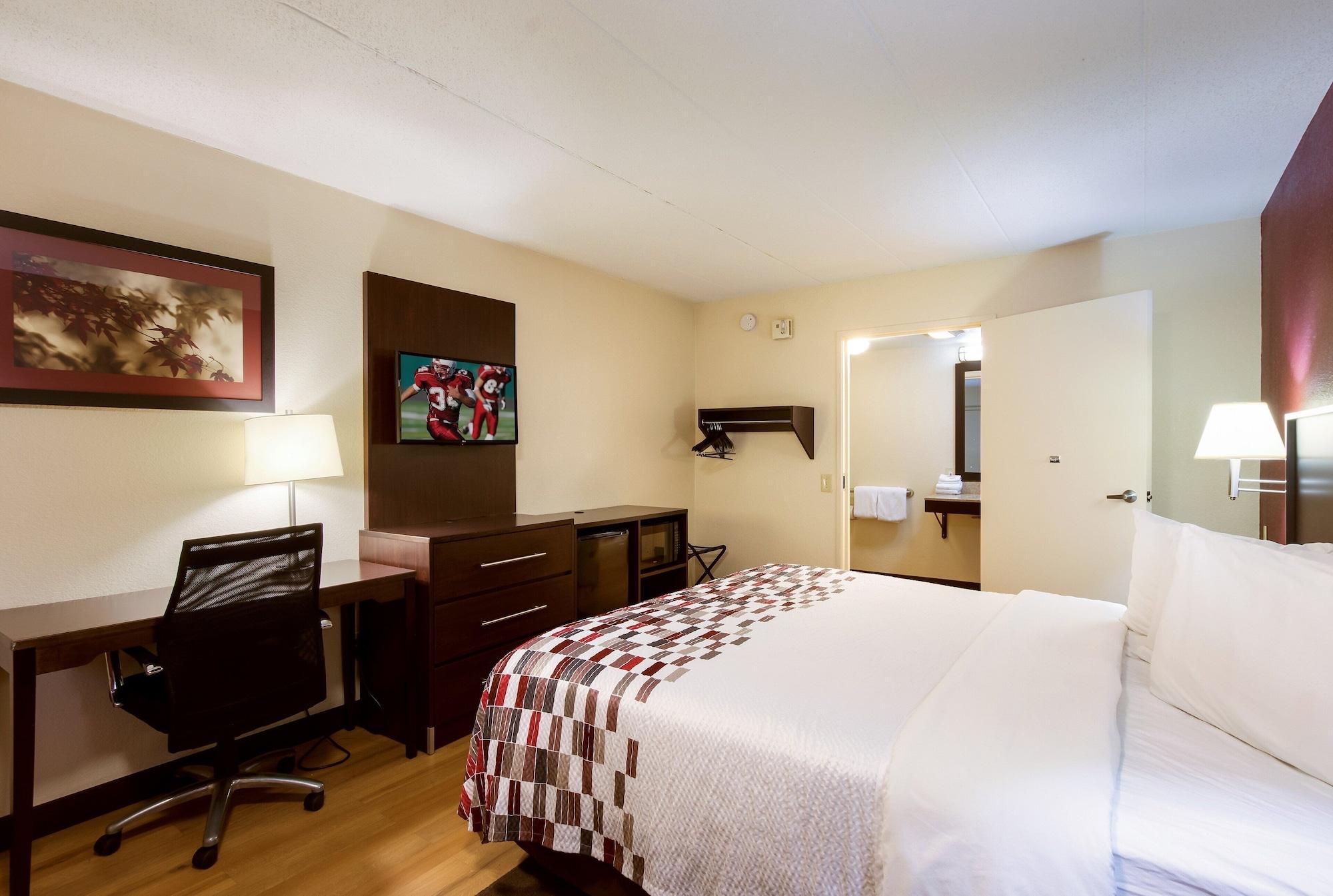 Red Roof Inn Grand Rapids Airport Каскейд Экстерьер фото
