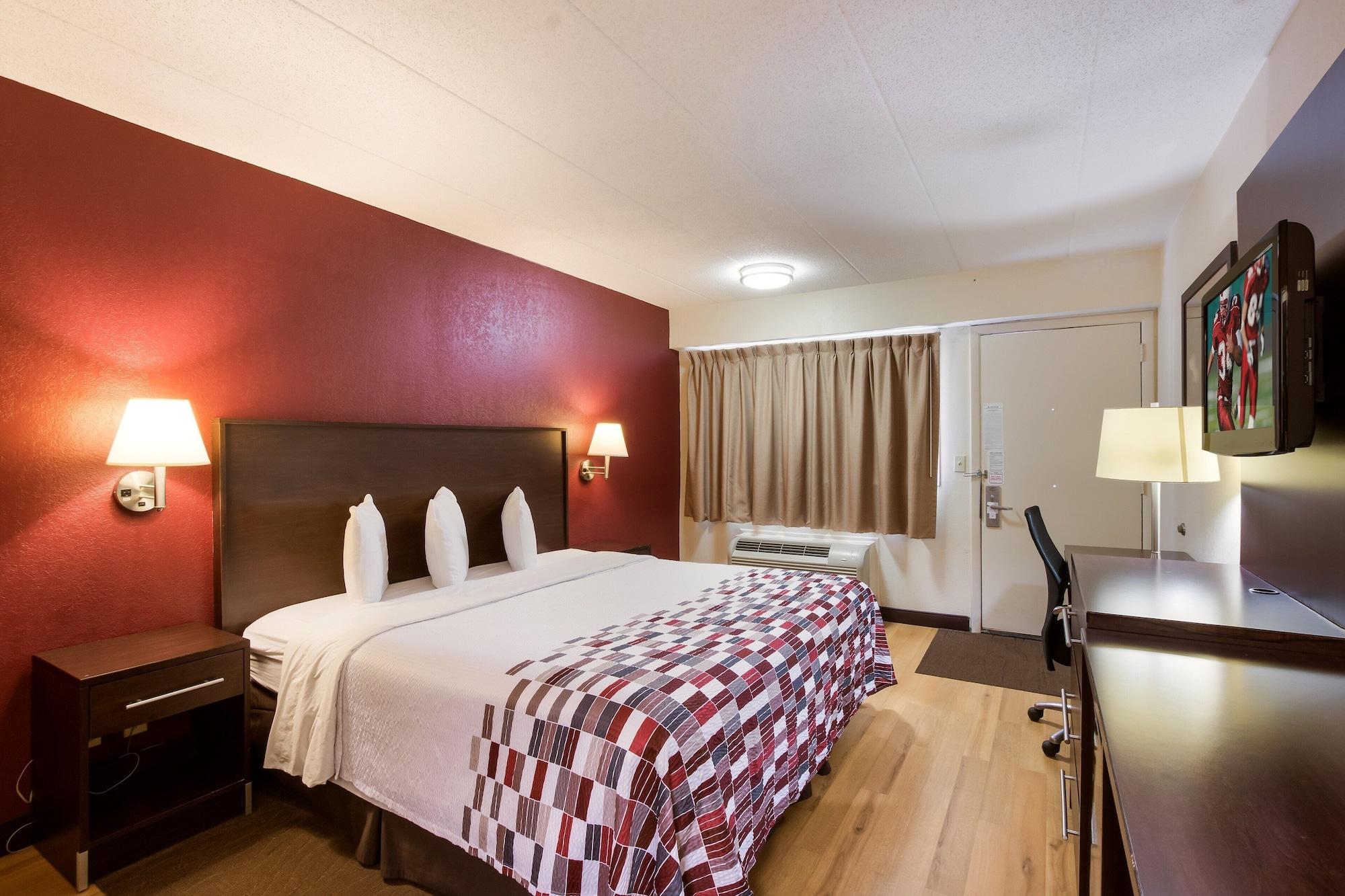 Red Roof Inn Grand Rapids Airport Каскейд Экстерьер фото