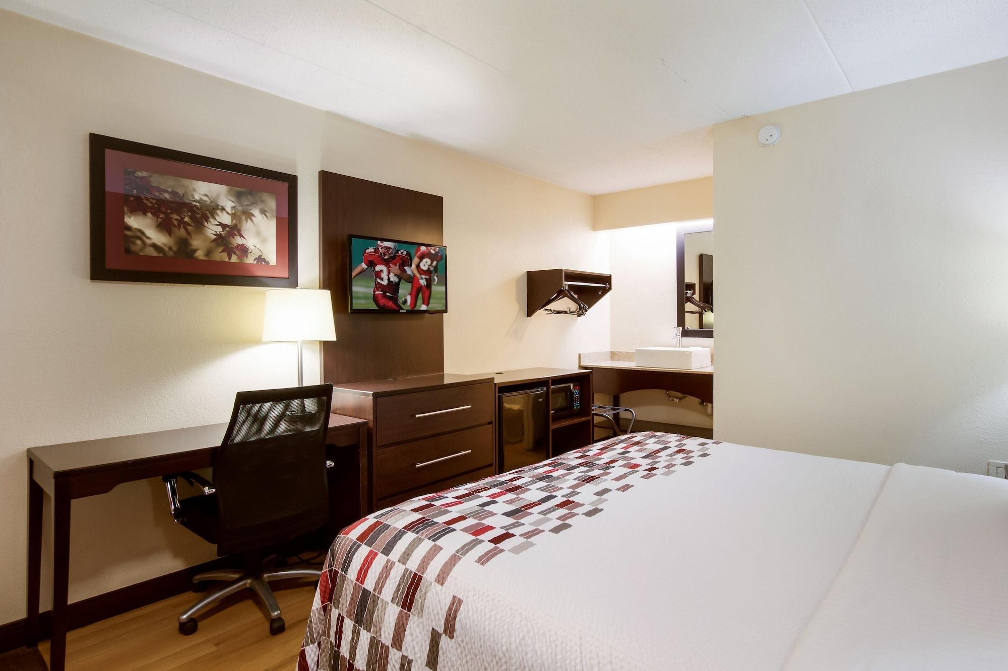 Red Roof Inn Grand Rapids Airport Каскейд Экстерьер фото