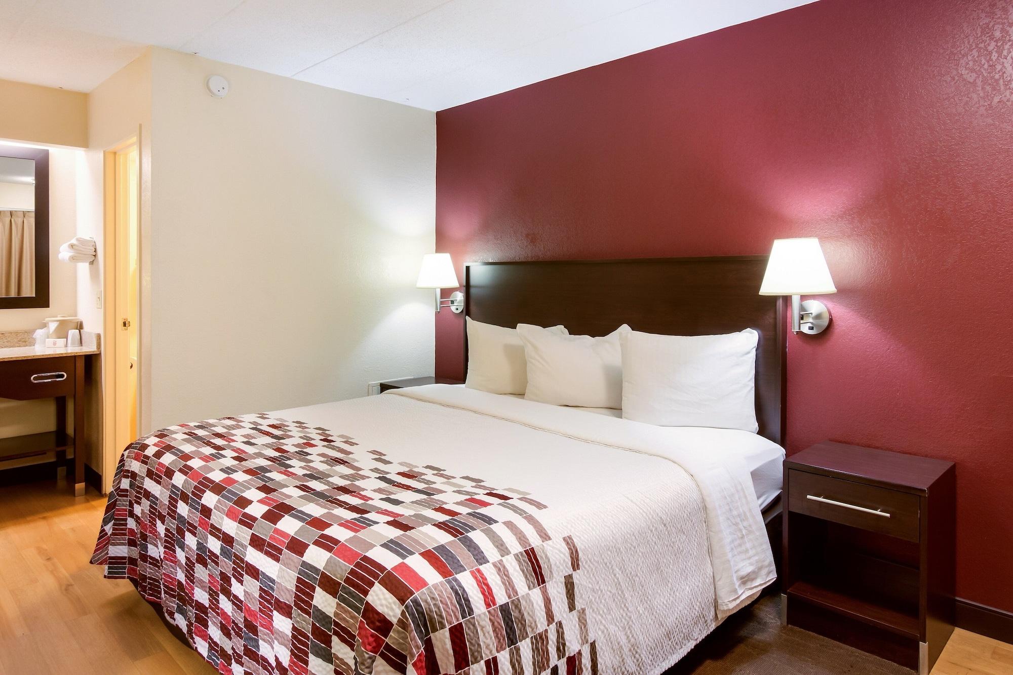 Red Roof Inn Grand Rapids Airport Каскейд Экстерьер фото