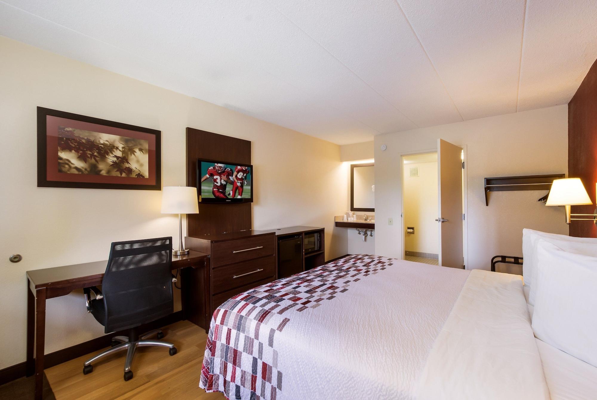 Red Roof Inn Grand Rapids Airport Каскейд Экстерьер фото