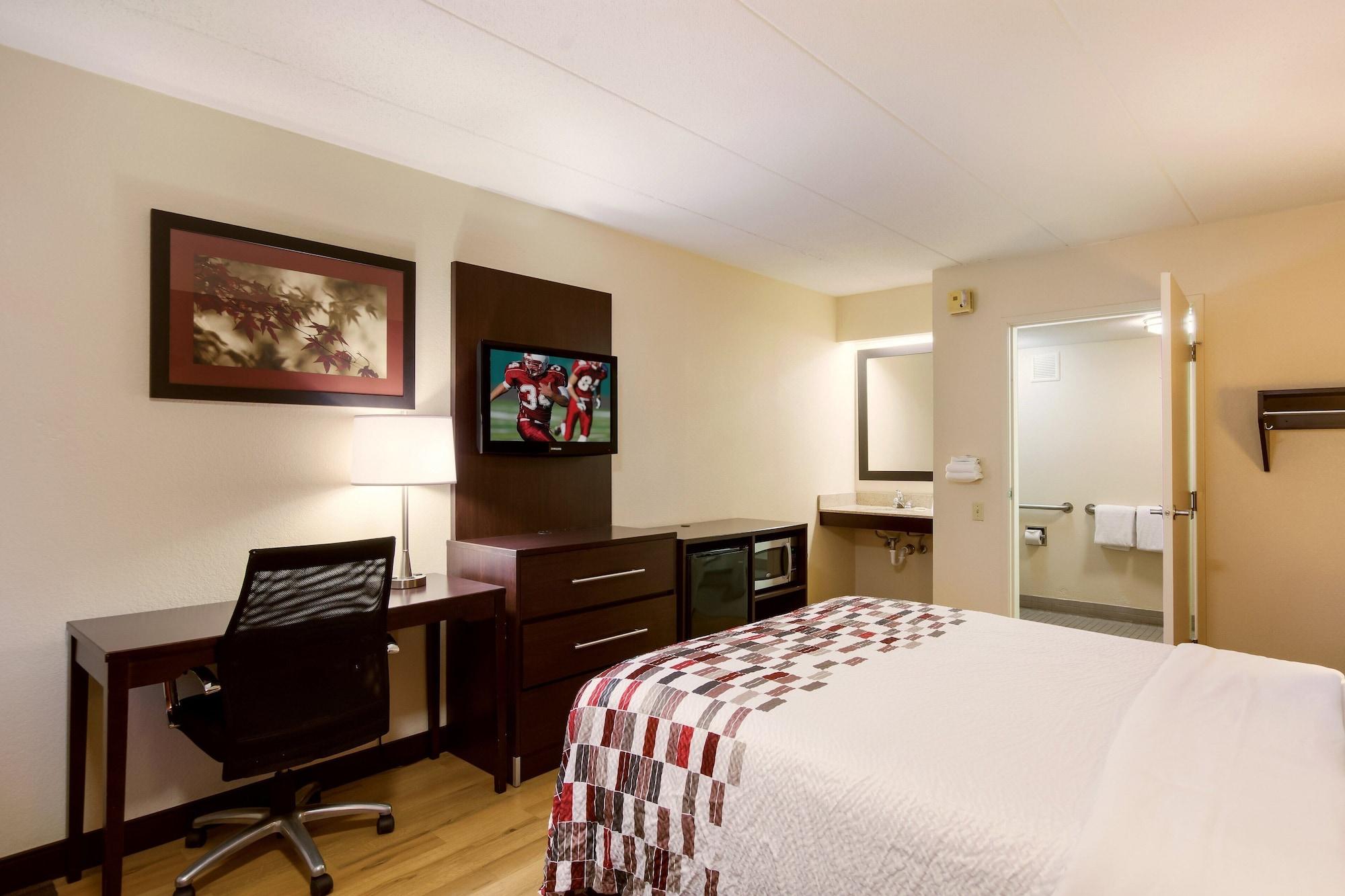 Red Roof Inn Grand Rapids Airport Каскейд Экстерьер фото