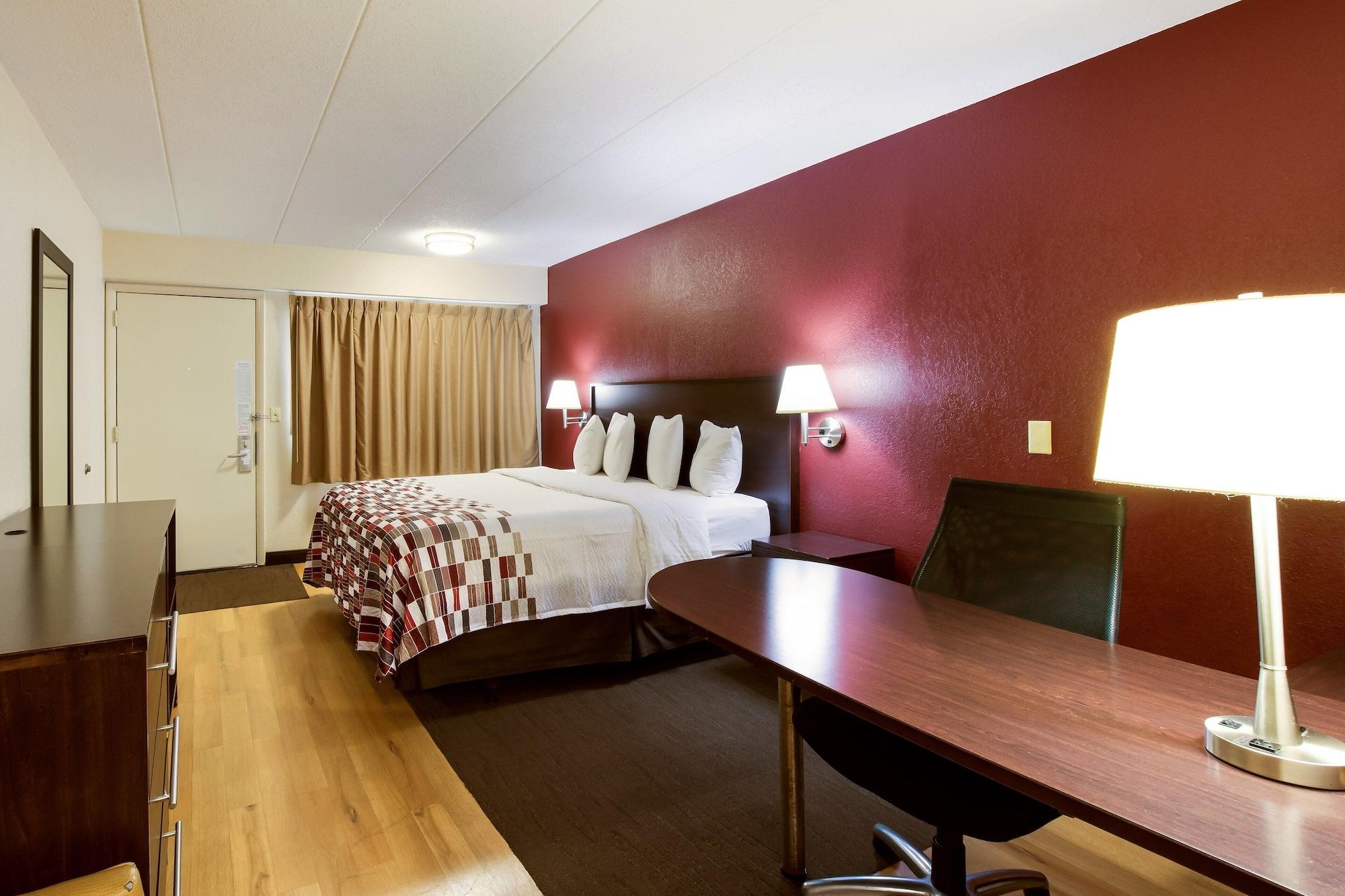 Red Roof Inn Grand Rapids Airport Каскейд Экстерьер фото