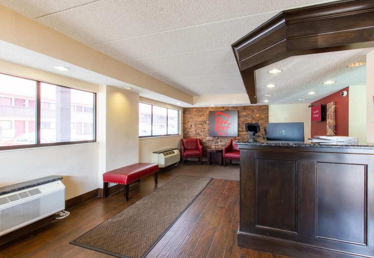 Red Roof Inn Grand Rapids Airport Каскейд Экстерьер фото